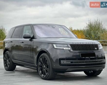 Ленд Ровер Рендж Ровер 2023 в Киеве на Automoto.ua Серый Ленд Ровер Рендж Ровер, объемом двигателя 3 л и пробегом 40 тыс. км за 179900 $, фото 3 на Automoto.ua