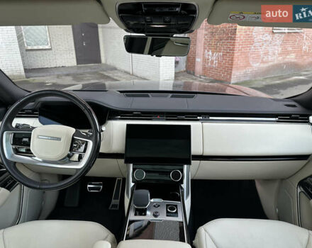 Сірий Ленд Ровер Рендж Ровер, об'ємом двигуна 4.39 л та пробігом 65 тис. км за 179999 $, фото 11 на Automoto.ua