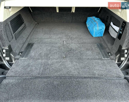 Сірий Ленд Ровер Рендж Ровер, об'ємом двигуна 4.39 л та пробігом 65 тис. км за 179999 $, фото 25 на Automoto.ua