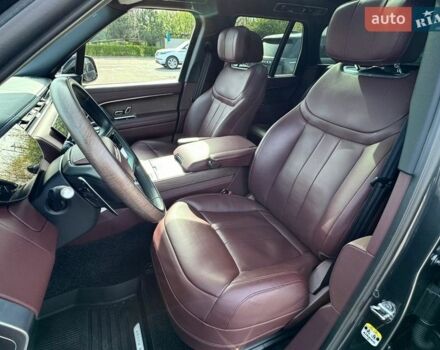 Сірий Ленд Ровер Рендж Ровер, об'ємом двигуна 3 л та пробігом 29 тис. км за 210000 $, фото 14 на Automoto.ua