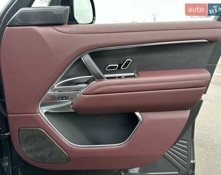 Серый Ленд Ровер Рендж Ровер, объемом двигателя 4.39 л и пробегом 18 тыс. км за 238000 $, фото 29 на Automoto.ua