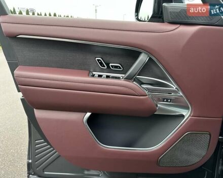 Серый Ленд Ровер Рендж Ровер, объемом двигателя 4.39 л и пробегом 18 тыс. км за 238000 $, фото 11 на Automoto.ua