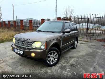 Серый Ленд Ровер Рендж Ровер, объемом двигателя 3.6 л и пробегом 240 тыс. км за 12000 $, фото 1 на Automoto.ua