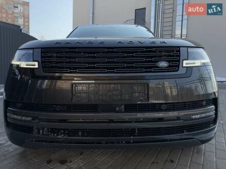 Ленд Ровер Рендж Ровер 2023 в Киеве на Automoto.ua Серый Ленд Ровер Рендж Ровер, объемом двигателя 3 л и пробегом 11 тыс. км за 199999 $, фото 1 на Automoto.ua