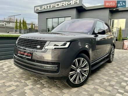 Ленд Ровер Рендж Ровер 2023 в Киеве на Automoto.ua Серый Ленд Ровер Рендж Ровер, объемом двигателя 3 л и пробегом 52 тыс. км за 178900 $, фото 1 на Automoto.ua