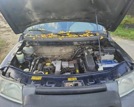 Синій Ленд Ровер Рендж Ровер, об'ємом двигуна 2 л та пробігом 195 тис. км за 1700 $, фото 2 на Automoto.ua