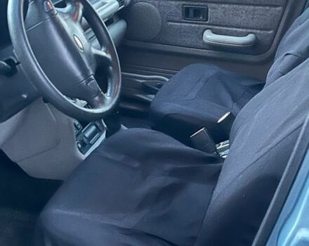 Синий Ленд Ровер Рендж Ровер, объемом двигателя 1.9 л и пробегом 227 тыс. км за 4200 $, фото 4 на Automoto.ua