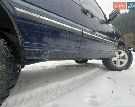 Синій Ленд Ровер Рендж Ровер, об'ємом двигуна 2.5 л та пробігом 351 тис. км за 7400 $, фото 10 на Automoto.ua