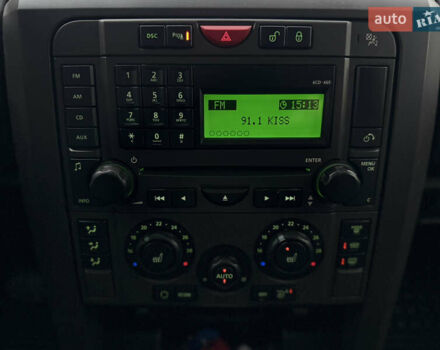 Синій Ленд Ровер Рендж Ровер, об'ємом двигуна 2.72 л та пробігом 255 тис. км за 9250 $, фото 20 на Automoto.ua