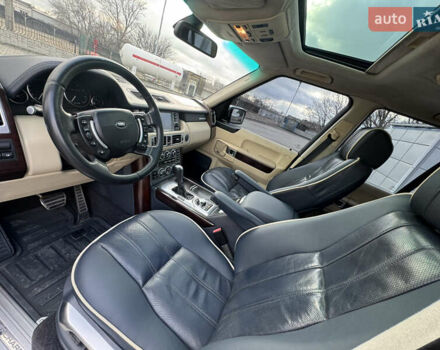 Синий Ленд Ровер Рендж Ровер, объемом двигателя 4.2 л и пробегом 300 тыс. км за 11000 $, фото 37 на Automoto.ua