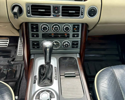 Синий Ленд Ровер Рендж Ровер, объемом двигателя 4.2 л и пробегом 309 тыс. км за 11990 $, фото 32 на Automoto.ua