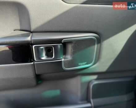 Синій Ленд Ровер Рендж Ровер, об'ємом двигуна 4.37 л та пробігом 394 тис. км за 19900 $, фото 8 на Automoto.ua