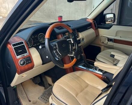 Синій Ленд Ровер Рендж Ровер, об'ємом двигуна 5 л та пробігом 194 тис. км за 13300 $, фото 20 на Automoto.ua