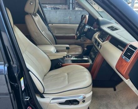 Синій Ленд Ровер Рендж Ровер, об'ємом двигуна 5 л та пробігом 194 тис. км за 13300 $, фото 16 на Automoto.ua