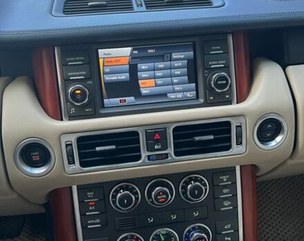 Синій Ленд Ровер Рендж Ровер, об'ємом двигуна 5 л та пробігом 194 тис. км за 13300 $, фото 23 на Automoto.ua