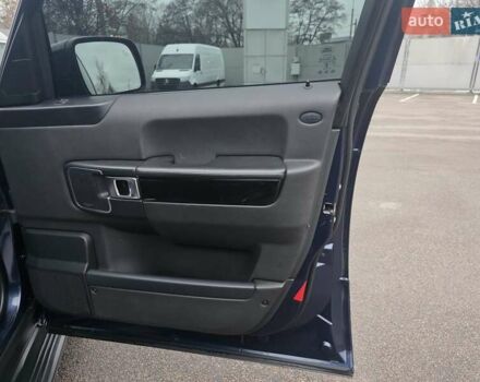 Синий Ленд Ровер Рендж Ровер, объемом двигателя 4.37 л и пробегом 394 тыс. км за 25000 $, фото 12 на Automoto.ua