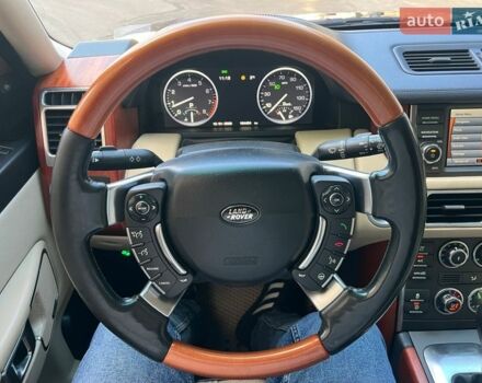 Синій Ленд Ровер Рендж Ровер, об'ємом двигуна 5 л та пробігом 194 тис. км за 13300 $, фото 25 на Automoto.ua