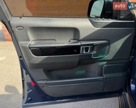 Синій Ленд Ровер Рендж Ровер, об'ємом двигуна 4.37 л та пробігом 394 тис. км за 19900 $, фото 7 на Automoto.ua