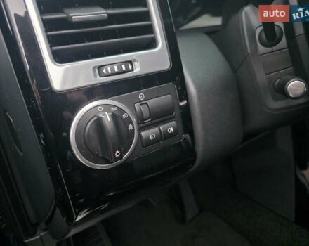 Синий Ленд Ровер Рендж Ровер, объемом двигателя 4.37 л и пробегом 394 тыс. км за 25000 $, фото 21 на Automoto.ua