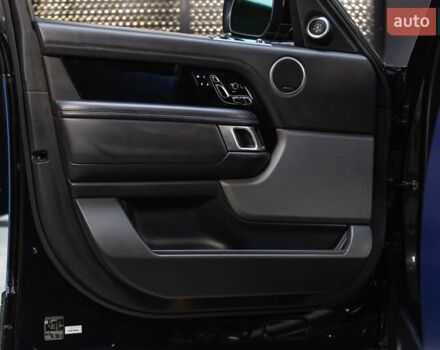 Синій Ленд Ровер Рендж Ровер, об'ємом двигуна 5 л та пробігом 130 тис. км за 65000 $, фото 40 на Automoto.ua