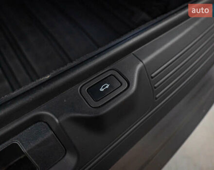 Синий Ленд Ровер Рендж Ровер, объемом двигателя 4.4 л и пробегом 133 тыс. км за 65080 $, фото 26 на Automoto.ua