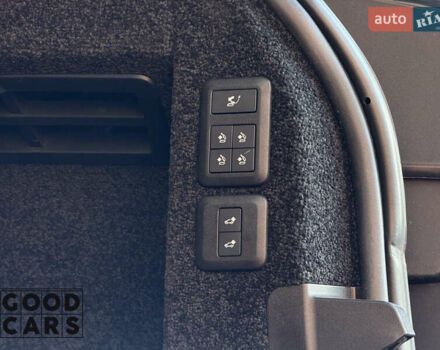 Синий Ленд Ровер Рендж Ровер, объемом двигателя 3 л и пробегом 80 тыс. км за 107000 $, фото 19 на Automoto.ua