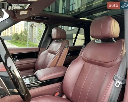 Ленд Ровер Рендж Ровер 2022 у Києві на Automoto.ua Синій Ленд Ровер Рендж Ровер, об'ємом двигуна 3 л та пробігом 44 тис. км за 142000 $, фото 15 на Automoto.ua