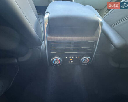 Синий Ленд Ровер Рендж Ровер, объемом двигателя 4.39 л и пробегом 40 тыс. км за 175000 $, фото 17 на Automoto.ua