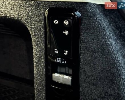 Синий Ленд Ровер Рендж Ровер, объемом двигателя 3 л и пробегом 9 тыс. км за 183000 $, фото 96 на Automoto.ua