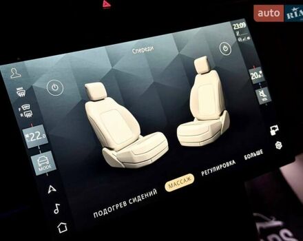 Синій Ленд Ровер Рендж Ровер, об'ємом двигуна 3 л та пробігом 32 тис. км за 193000 $, фото 43 на Automoto.ua