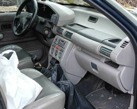 Зеленый Ленд Ровер Рендж Ровер, объемом двигателя 2 л и пробегом 3 тыс. км за 2000 $, фото 1 на Automoto.ua