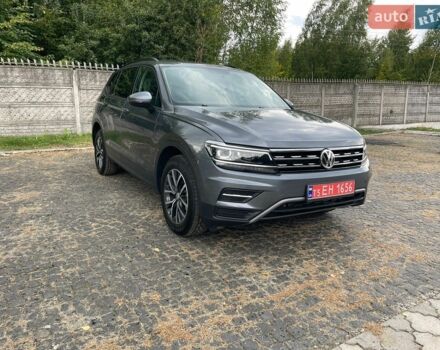 Зелений Ленд Ровер Рендж Ровер, об'ємом двигуна 2.5 л та пробігом 200 тис. км за 9518 $, фото 2 на Automoto.ua