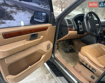 Зеленый Ленд Ровер Рендж Ровер, объемом двигателя 4.55 л и пробегом 400 тыс. км за 6000 $, фото 6 на Automoto.ua