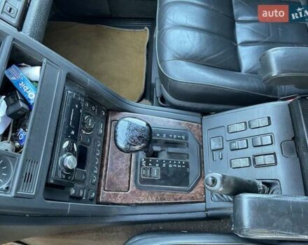 Зелений Ленд Ровер Рендж Ровер, об'ємом двигуна 2.5 л та пробігом 387 тис. км за 6500 $, фото 6 на Automoto.ua