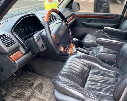 Зеленый Ленд Ровер Рендж Ровер, объемом двигателя 2.5 л и пробегом 350 тыс. км за 7000 $, фото 4 на Automoto.ua