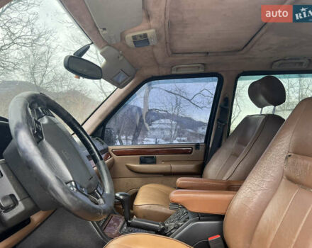 Зеленый Ленд Ровер Рендж Ровер, объемом двигателя 4.55 л и пробегом 400 тыс. км за 6000 $, фото 11 на Automoto.ua