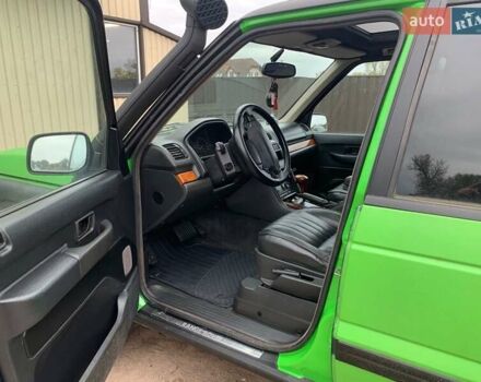 Ленд Ровер Рендж Ровер 1997 в Киеве на Automoto.ua Зеленый Ленд Ровер Рендж Ровер, объемом двигателя 2.5 л и пробегом 150 тыс. км за 14800 $, фото 4 на Automoto.ua