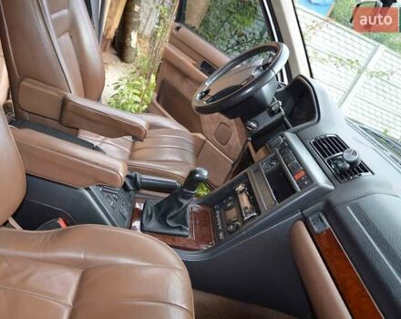 Зеленый Ленд Ровер Рендж Ровер, объемом двигателя 2.5 л и пробегом 228 тыс. км за 9999 $, фото 7 на Automoto.ua