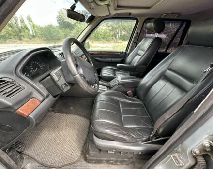 Зелений Ленд Ровер Рендж Ровер, об'ємом двигуна 4.6 л та пробігом 333 тис. км за 5999 $, фото 9 на Automoto.ua