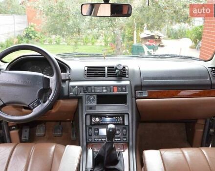 Зеленый Ленд Ровер Рендж Ровер, объемом двигателя 2.5 л и пробегом 228 тыс. км за 9999 $, фото 6 на Automoto.ua