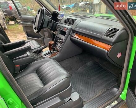 Ленд Ровер Рендж Ровер 1997 в Киеве на Automoto.ua Зеленый Ленд Ровер Рендж Ровер, объемом двигателя 2.5 л и пробегом 150 тыс. км за 14800 $, фото 10 на Automoto.ua