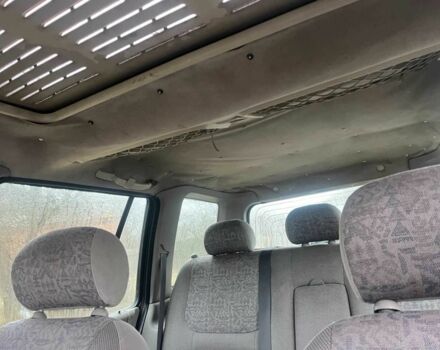 Зеленый Ленд Ровер Рендж Ровер, объемом двигателя 2 л и пробегом 180 тыс. км за 1893 $, фото 5 на Automoto.ua