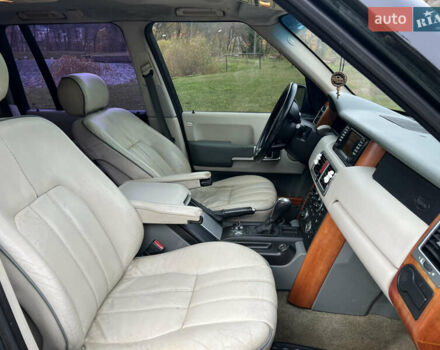 Ленд Ровер Рендж Ровер 2002 в Стрые на Automoto.ua Зеленый Ленд Ровер Рендж Ровер, объемом двигателя 2.93 л и пробегом 440 тыс. км за 7900 $, фото 14 на Automoto.ua