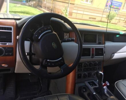 Зелений Ленд Ровер Рендж Ровер, об'ємом двигуна 0 л та пробігом 237 тис. км за 6000 $, фото 6 на Automoto.ua