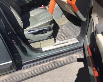 Зелений Ленд Ровер Рендж Ровер, об'ємом двигуна 0 л та пробігом 237 тис. км за 6000 $, фото 5 на Automoto.ua