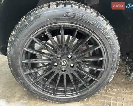 Зеленый Ленд Ровер Рендж Ровер, объемом двигателя 2.93 л и пробегом 500 тыс. км за 7500 $, фото 4 на Automoto.ua