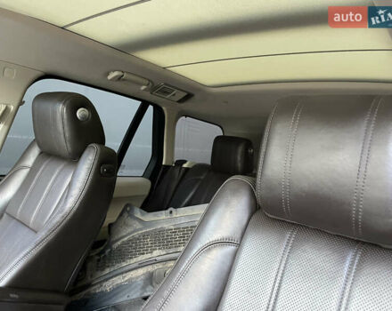 Зелений Ленд Ровер Рендж Ровер, об'ємом двигуна 3 л та пробігом 110 тис. км за 16000 $, фото 7 на Automoto.ua