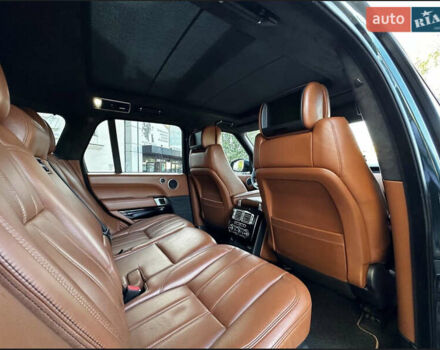 Ленд Ровер Рендж Ровер 2014 в Черновцах на Automoto.ua Зеленый Ленд Ровер Рендж Ровер, объемом двигателя 4.37 л и пробегом 240 тыс. км за 32000 $, фото 12 на Automoto.ua