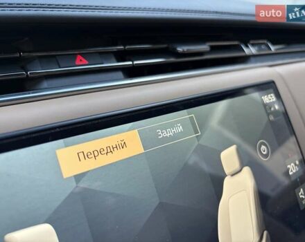 Зеленый Ленд Ровер Рендж Ровер, объемом двигателя 3 л и пробегом 10 тыс. км за 215000 $, фото 30 на Automoto.ua