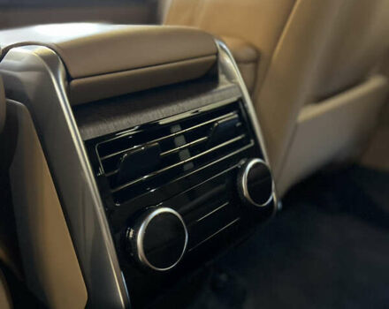 Зеленый Ленд Ровер Рендж Ровер, объемом двигателя 3 л и пробегом 24 тыс. км за 170000 $, фото 31 на Automoto.ua